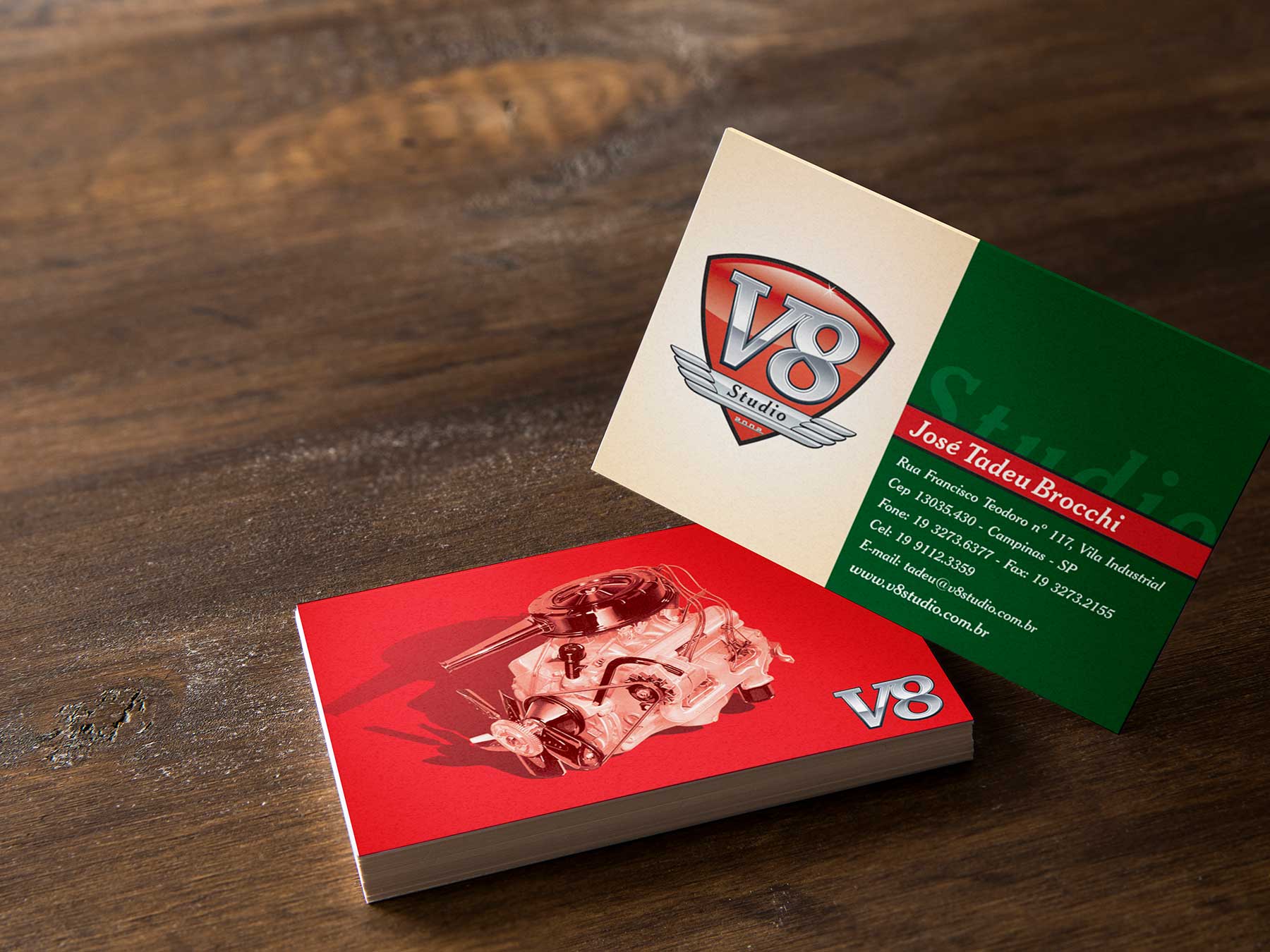 Cartão de visitas V8